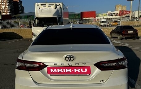 Toyota Camry, 2019 год, 3 350 000 рублей, 5 фотография