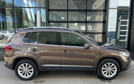 Volkswagen Tiguan I, 2016 год, 2 479 000 рублей, 2 фотография