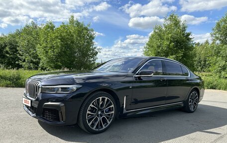 BMW 7 серия, 2019 год, 8 200 000 рублей, 2 фотография