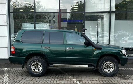 Toyota Land Cruiser 100 рестайлинг 2, 2005 год, 2 599 111 рублей, 4 фотография