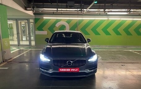 Volvo S90 II рестайлинг, 2017 год, 2 750 000 рублей, 1 фотография