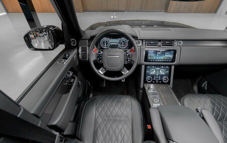 Land Rover Range Rover IV рестайлинг, 2018 год, 13 900 000 рублей, 16 фотография