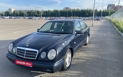 Mercedes-Benz E-Класс, 1998 год, 445 000 рублей, 1 фотография