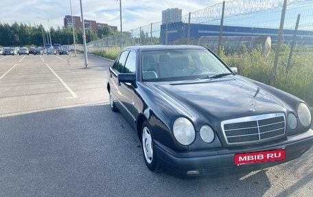 Mercedes-Benz E-Класс, 1998 год, 445 000 рублей, 2 фотография