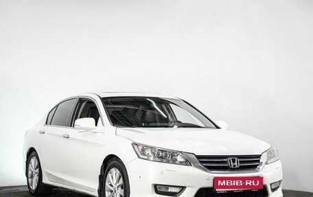 Honda Accord IX рестайлинг, 2013 год, 1 635 000 рублей, 3 фотография