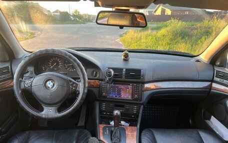 BMW 5 серия, 2002 год, 775 000 рублей, 3 фотография