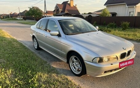 BMW 5 серия, 2002 год, 775 000 рублей, 18 фотография
