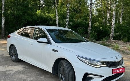 KIA Optima IV, 2020 год, 2 300 000 рублей, 4 фотография