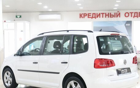 Volkswagen Touran III, 2013 год, 999 000 рублей, 4 фотография