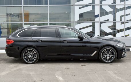 BMW 5 серия, 2019 год, 3 850 000 рублей, 5 фотография