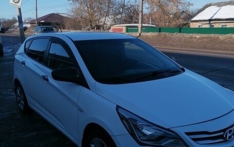 Hyundai Solaris II рестайлинг, 2014 год, 1 100 000 рублей, 10 фотография