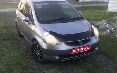 Honda Fit III, 2003 год, 500 000 рублей, 1 фотография