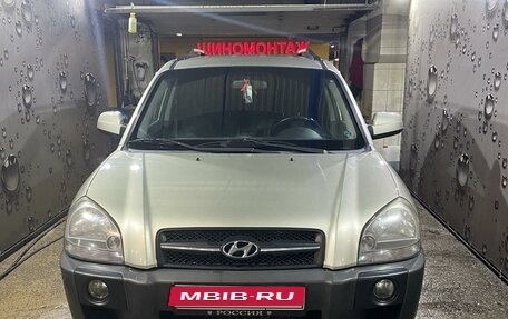 Hyundai Tucson III, 2008 год, 950 000 рублей, 1 фотография