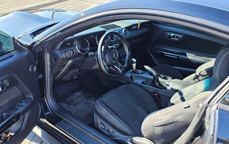 Ford Mustang VI рестайлинг, 2015 год, 2 800 000 рублей, 6 фотография