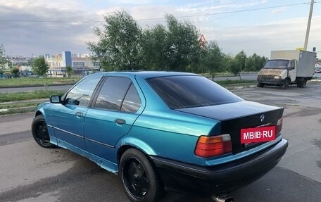 BMW 3 серия, 1992 год, 235 000 рублей, 9 фотография