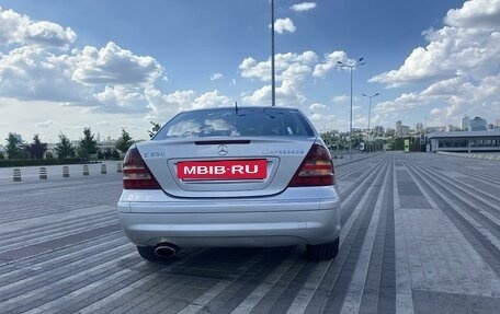 Mercedes-Benz C-Класс, 2004 год, 875 000 рублей, 16 фотография