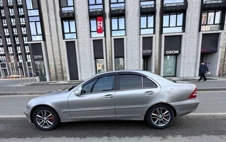 Mercedes-Benz C-Класс, 2003 год, 360 000 рублей, 3 фотография