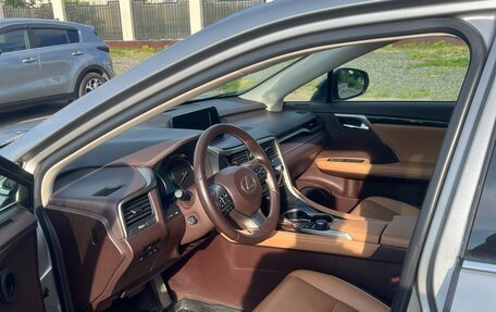 Lexus RX IV рестайлинг, 2018 год, 5 170 000 рублей, 12 фотография
