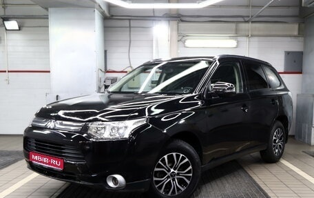 Mitsubishi Outlander III рестайлинг 3, 2012 год, 1 350 000 рублей, 1 фотография