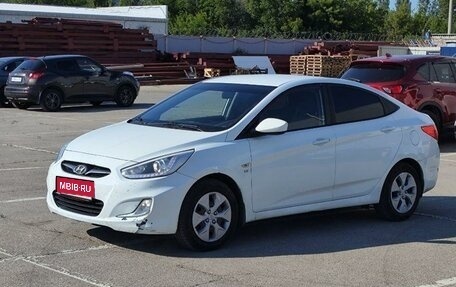 Hyundai Solaris II рестайлинг, 2013 год, 795 000 рублей, 1 фотография