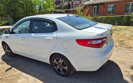 KIA Rio III рестайлинг, 2013 год, 850 000 рублей, 2 фотография