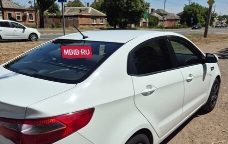 KIA Rio III рестайлинг, 2013 год, 850 000 рублей, 3 фотография