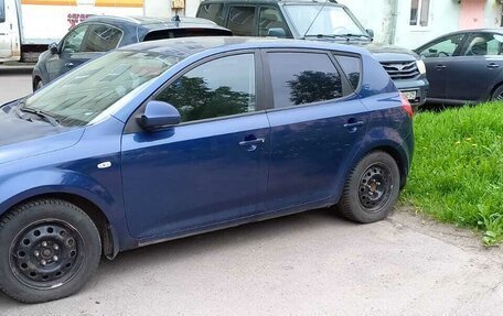 KIA cee'd I рестайлинг, 2009 год, 707 000 рублей, 2 фотография