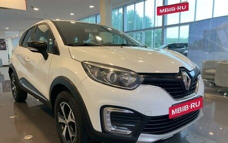 Renault Kaptur I рестайлинг, 2017 год, 1 080 000 рублей, 3 фотография