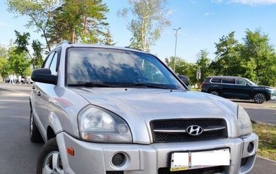 Hyundai Tucson III, 2004 год, 680 000 рублей, 1 фотография