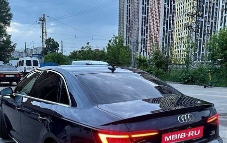 Audi A4, 2018 год, 3 050 000 рублей, 8 фотография