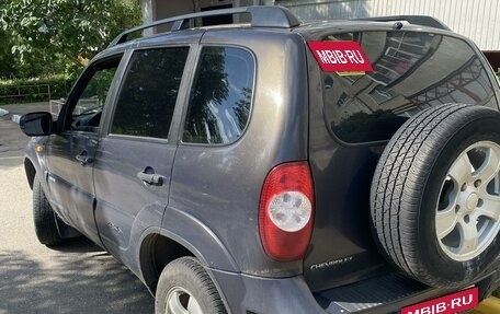 Chevrolet Niva I рестайлинг, 2010 год, 530 000 рублей, 5 фотография