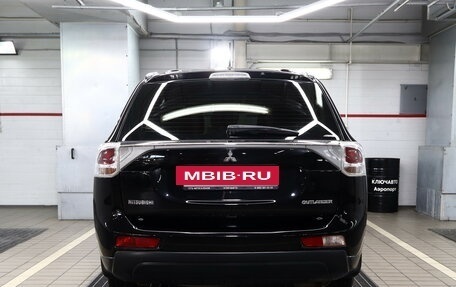 Mitsubishi Outlander III рестайлинг 3, 2012 год, 1 350 000 рублей, 4 фотография