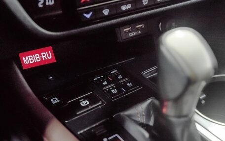 Lexus RX IV рестайлинг, 2020 год, 5 243 820 рублей, 15 фотография