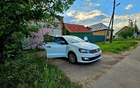 Volkswagen Polo VI (EU Market), 2016 год, 879 000 рублей, 2 фотография