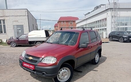 Chevrolet Niva I рестайлинг, 2009 год, 490 000 рублей, 1 фотография