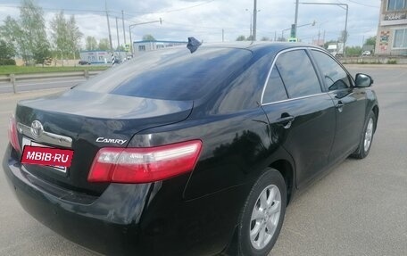 Toyota Camry, 2011 год, 1 350 000 рублей, 2 фотография