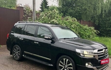 Toyota Land Cruiser 200, 2018 год, 8 200 000 рублей, 3 фотография