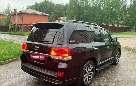 Toyota Land Cruiser 200, 2018 год, 8 200 000 рублей, 7 фотография