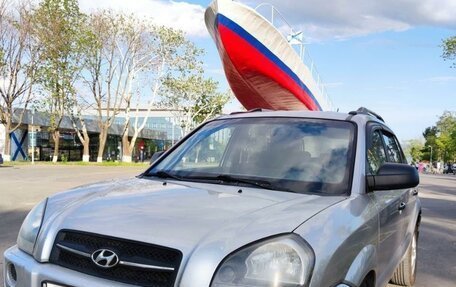 Hyundai Tucson III, 2004 год, 680 000 рублей, 3 фотография