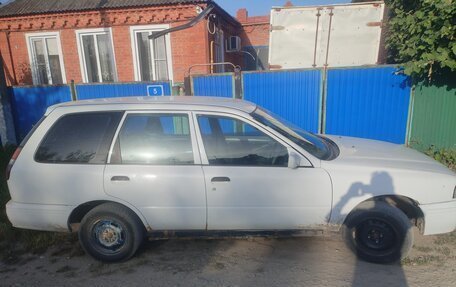 Nissan Wingroad I, 1998 год, 190 000 рублей, 3 фотография