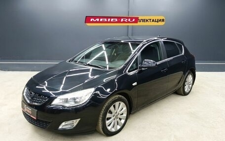 Opel Astra J, 2012 год, 830 000 рублей, 1 фотография