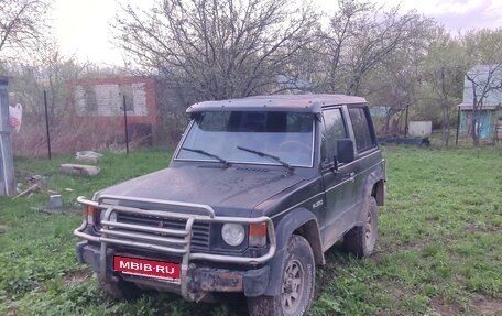 Mitsubishi Pajero III рестайлинг, 1990 год, 350 000 рублей, 2 фотография