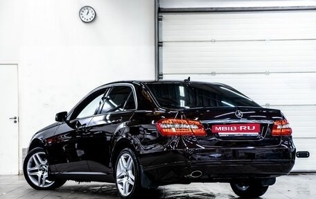 Mercedes-Benz E-Класс, 2011 год, 1 699 000 рублей, 4 фотография