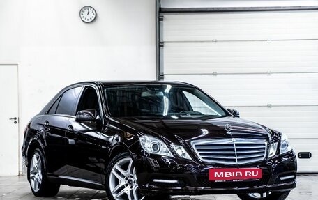 Mercedes-Benz E-Класс, 2011 год, 1 699 000 рублей, 2 фотография
