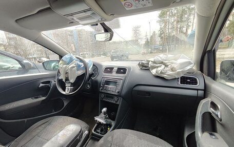 Volkswagen Polo VI (EU Market), 2015 год, 390 000 рублей, 11 фотография