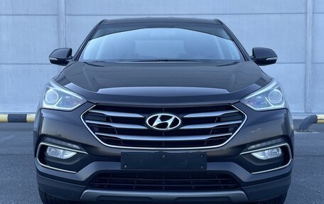 Hyundai Santa Fe III рестайлинг, 2017 год, 1 999 000 рублей, 2 фотография