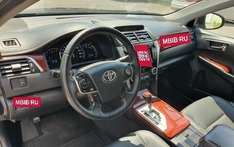 Toyota Camry, 2012 год, 1 830 000 рублей, 10 фотография
