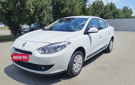 Renault Fluence I, 2013 год, 845 000 рублей, 2 фотография