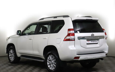 Toyota Land Cruiser Prado 150 рестайлинг 2, 2015 год, 3 699 000 рублей, 7 фотография