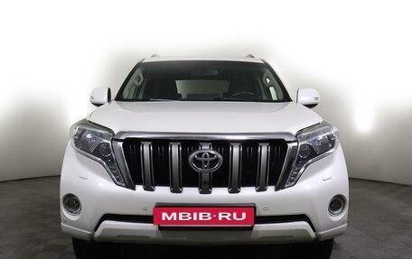 Toyota Land Cruiser Prado 150 рестайлинг 2, 2015 год, 3 699 000 рублей, 2 фотография